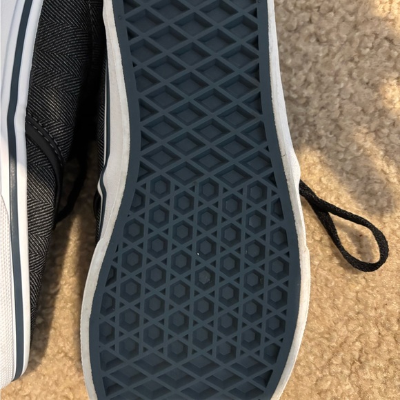 Boys VANS charcoal gray and black tie sneakers - Picture 14 of 14